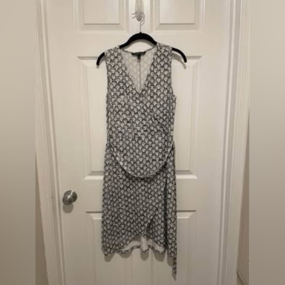 41 Hawthorn Asymmetrical Black and White Dress